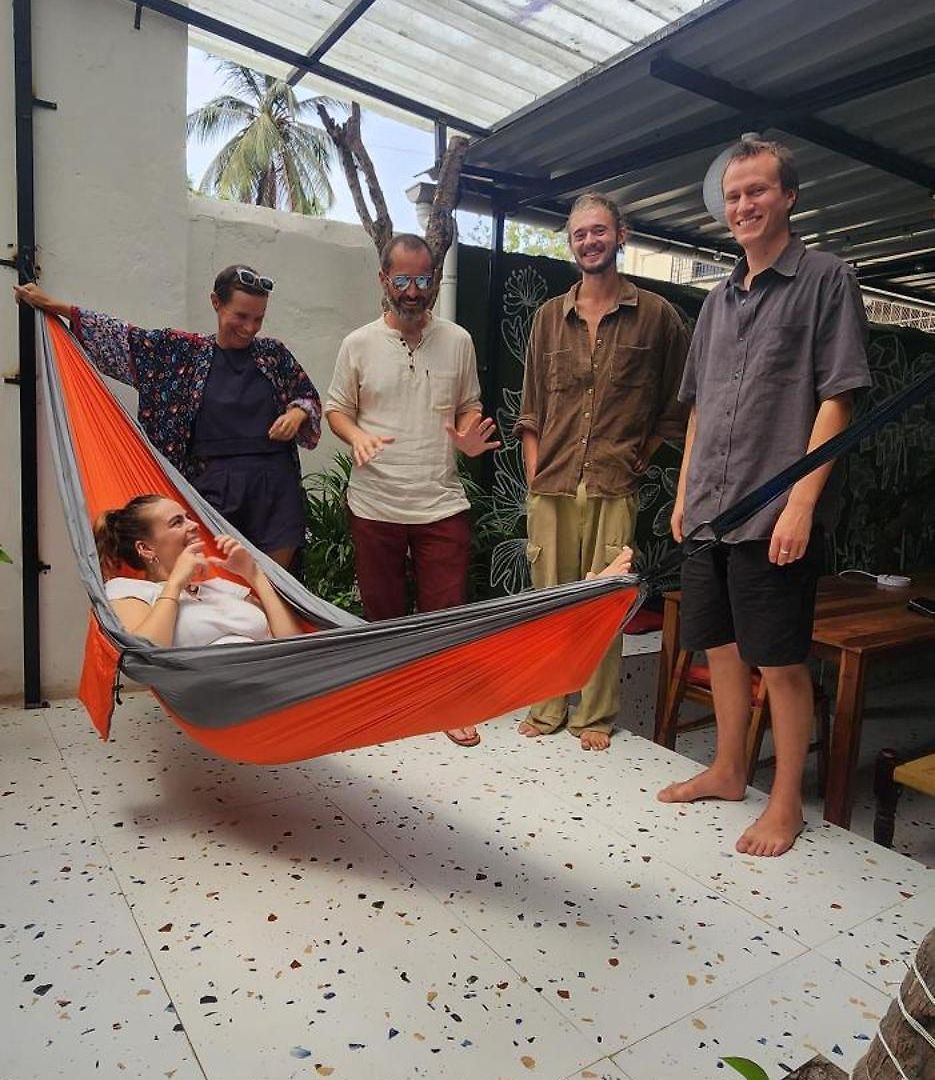 Hostel Hammock - Bandra Mumbai