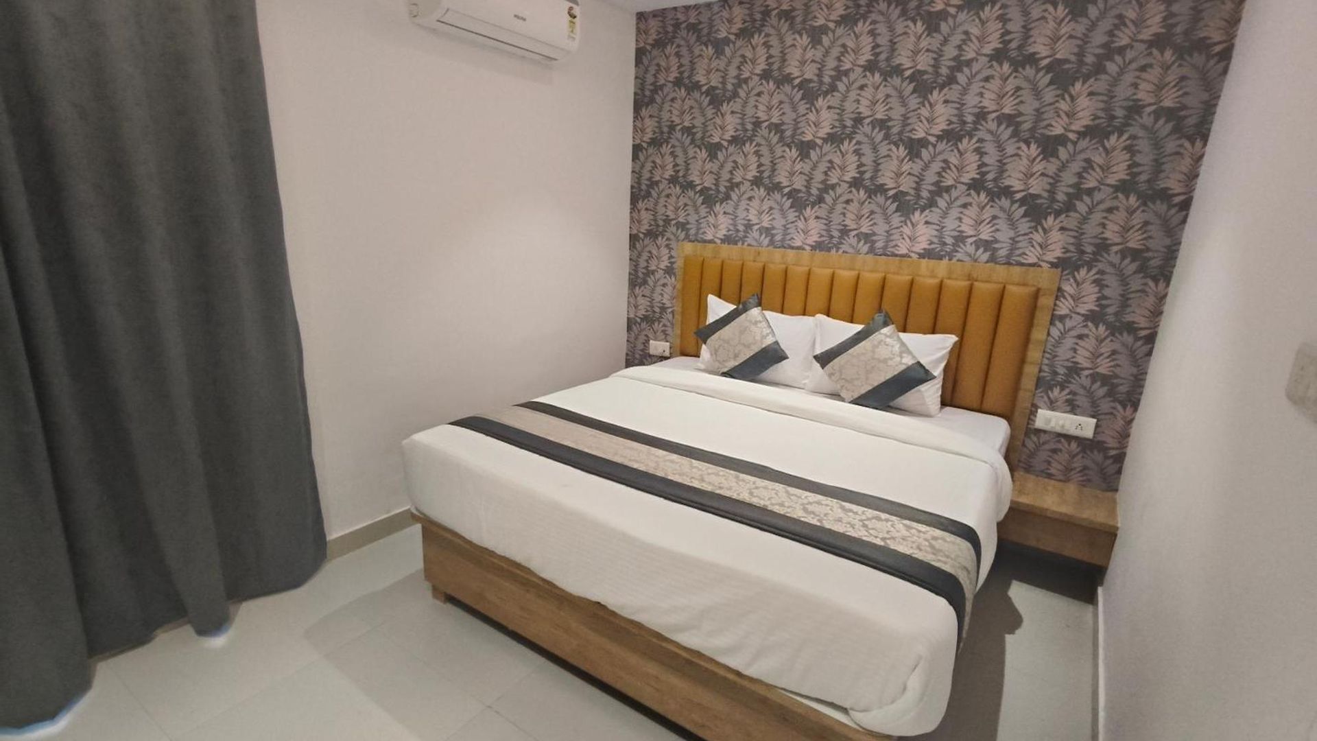 Hotel Morya Residency Parel Mumbai