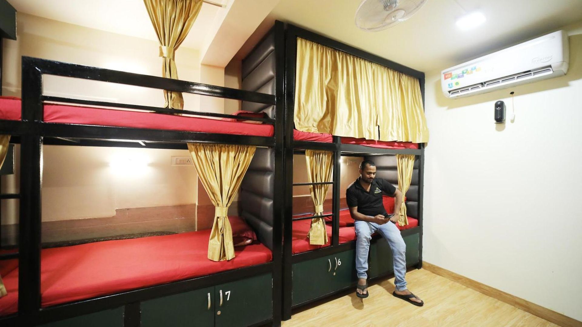 Hostel The Hubz