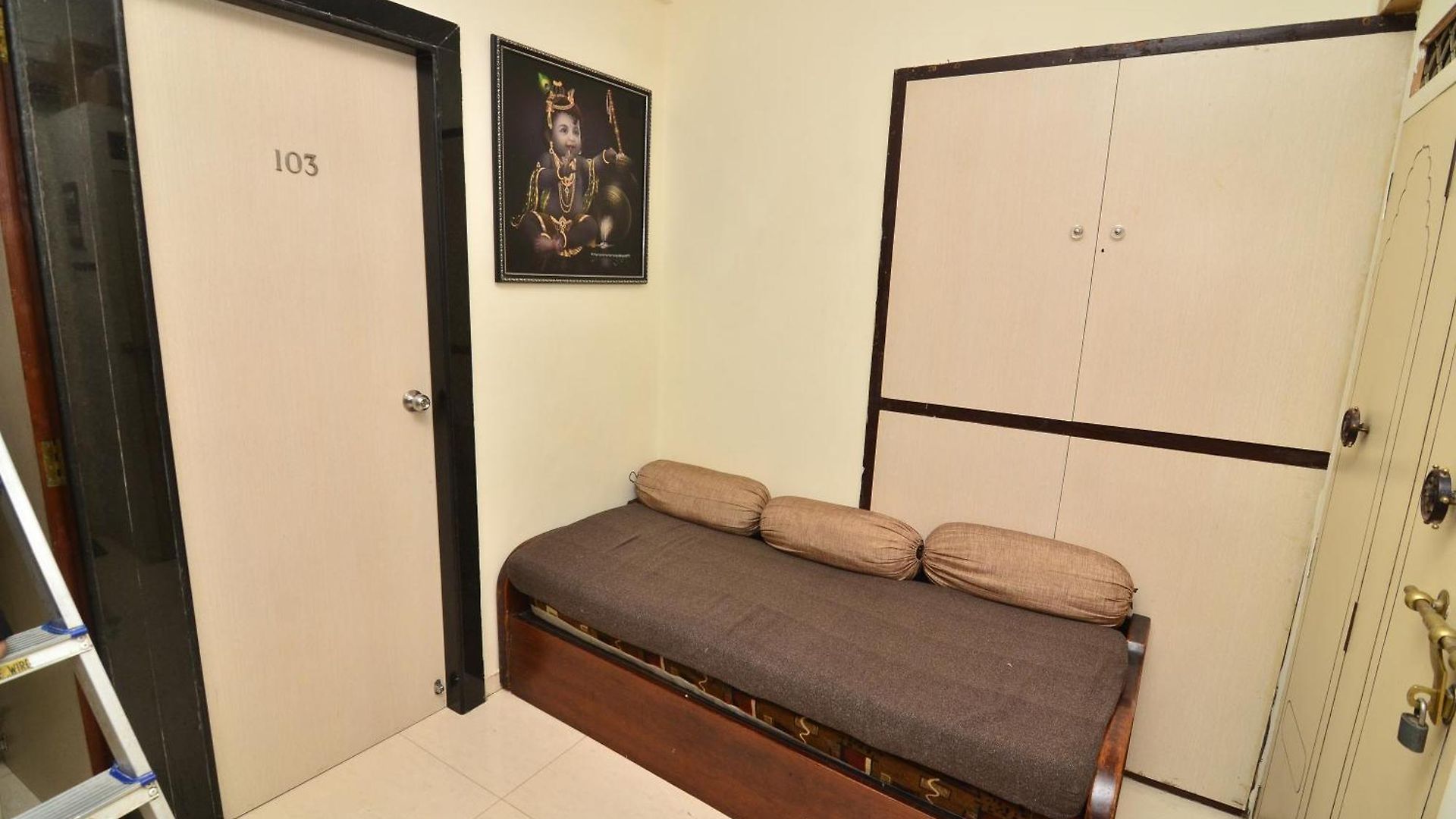 Shri Laxmi * Mumbai