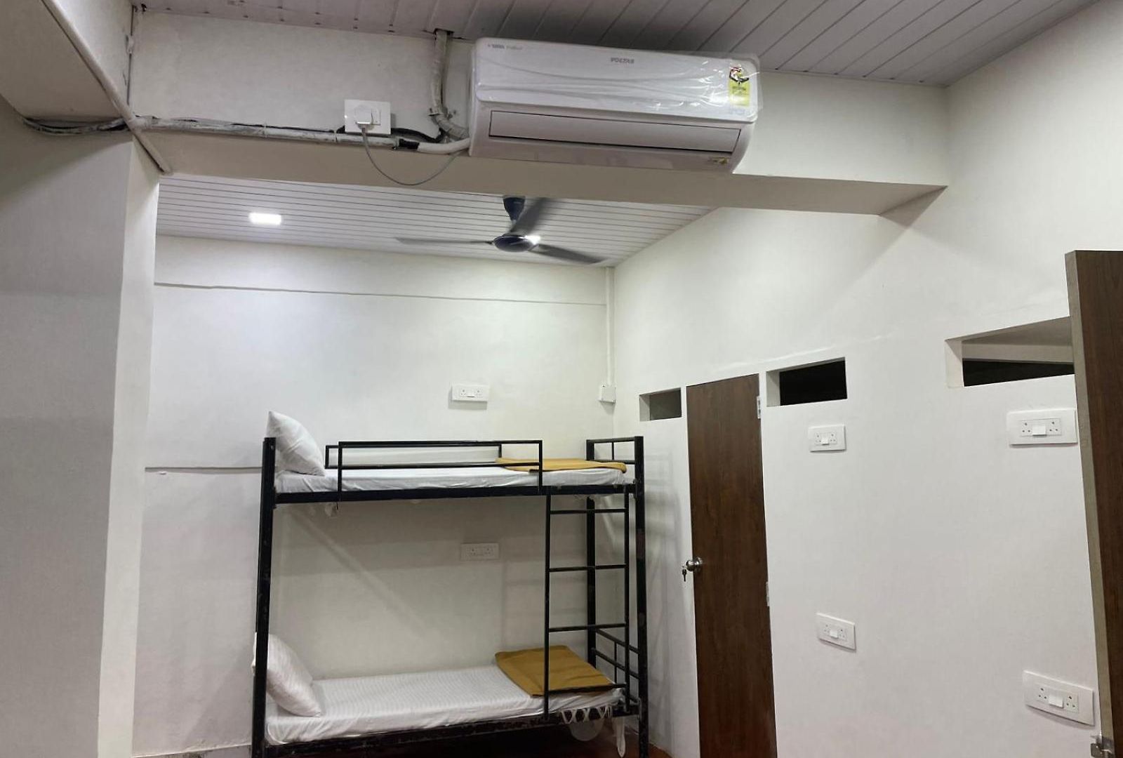Hotel Grand Dyad - Near Kokilaben Hospital Andheri West 3*