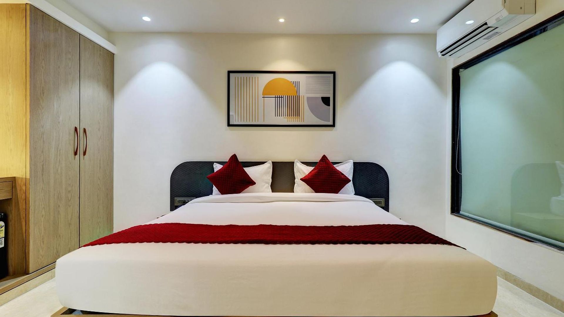 Hsquare Andheri West Hotel Mumbai