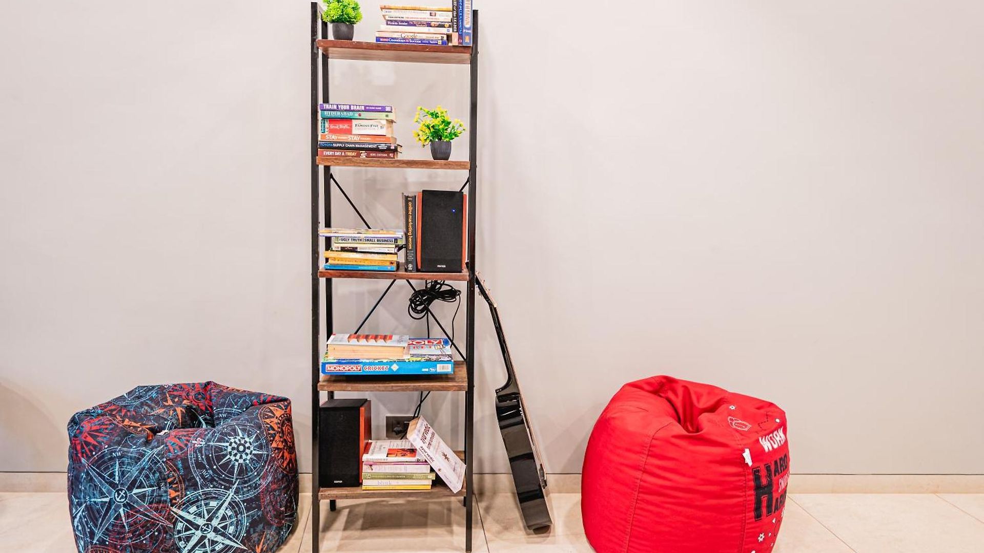 Hotel Indie Studios, Chembur 3*