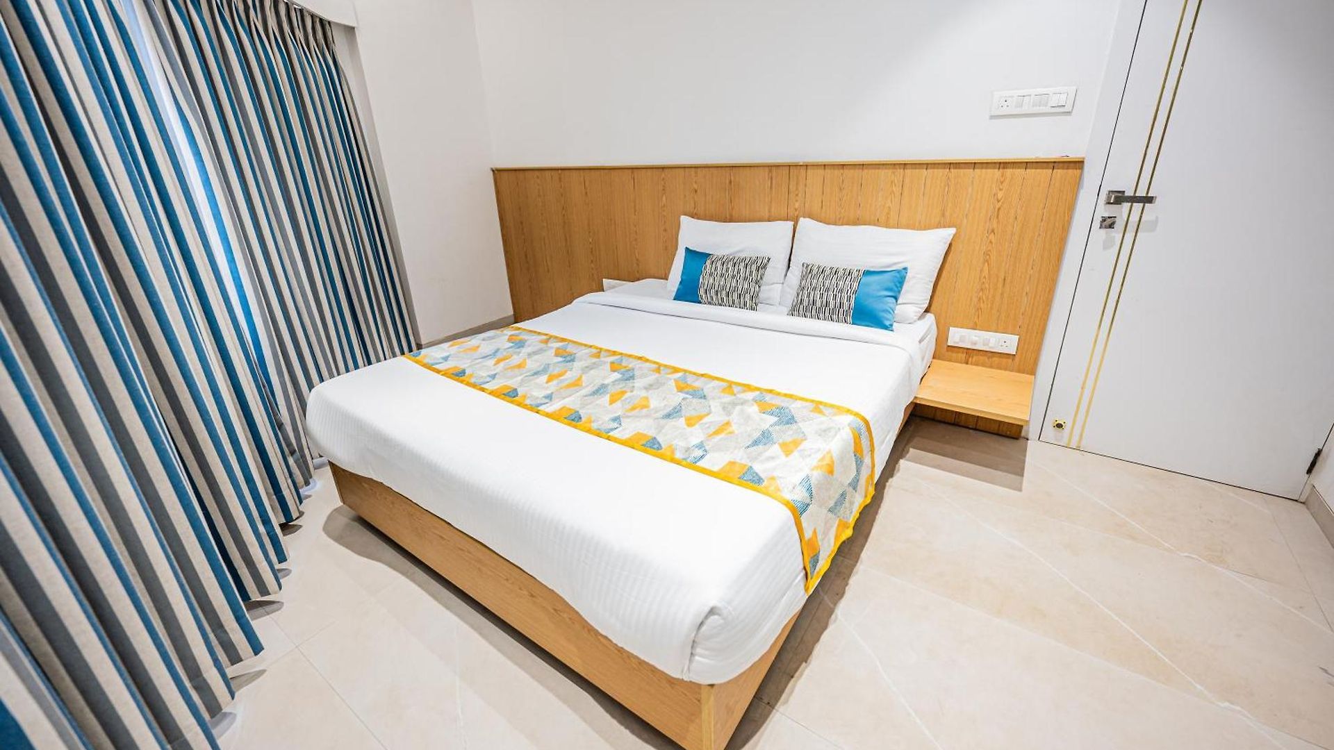 Indie Studios, Chembur Hotel Mumbai