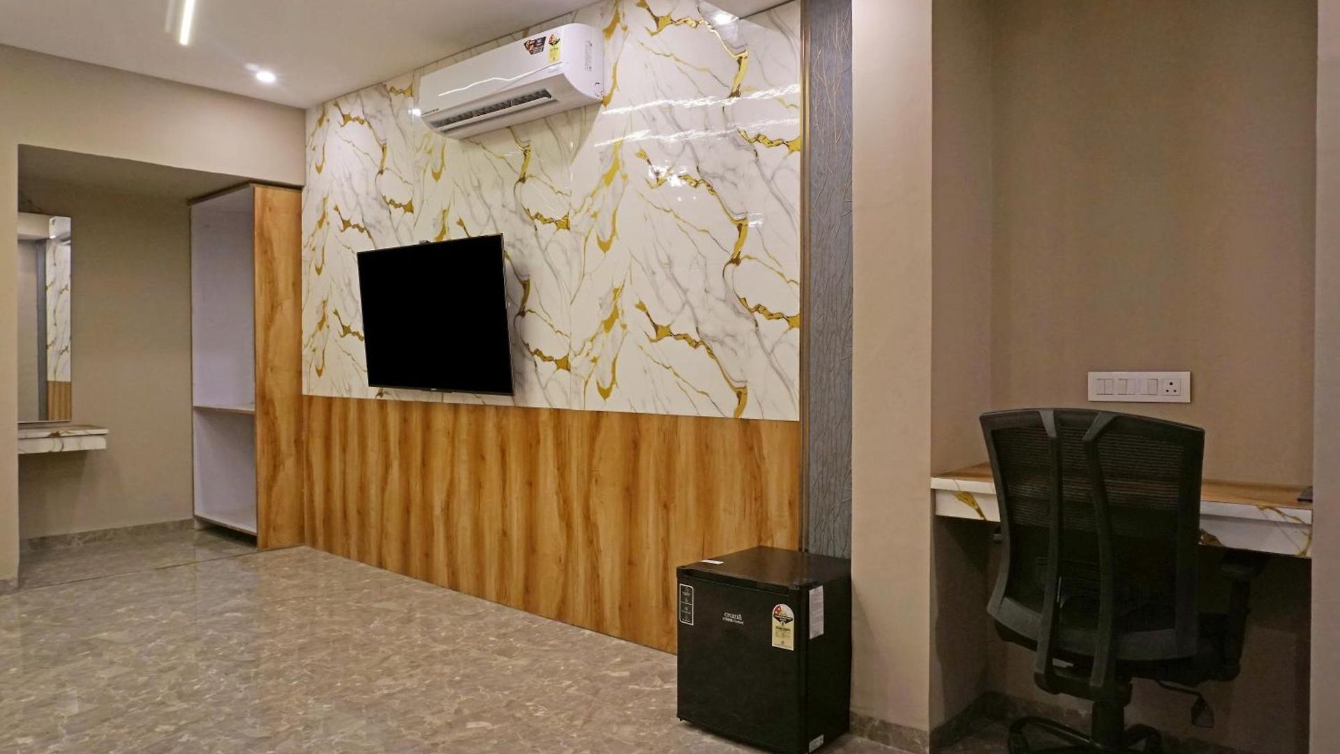 Hotel Nest *