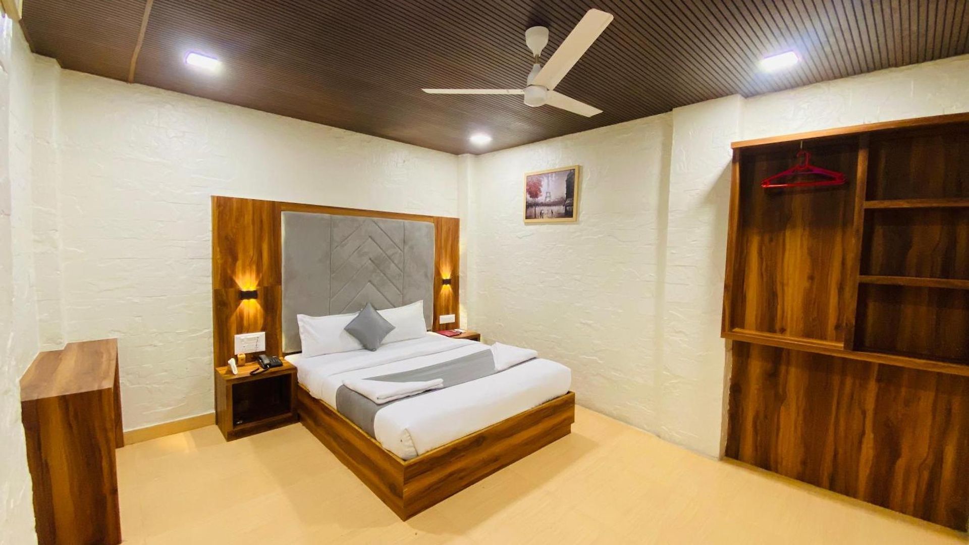 Avk-near Kokilaben Hospital & Versova Beach- With Kitchen 3* Mumbai