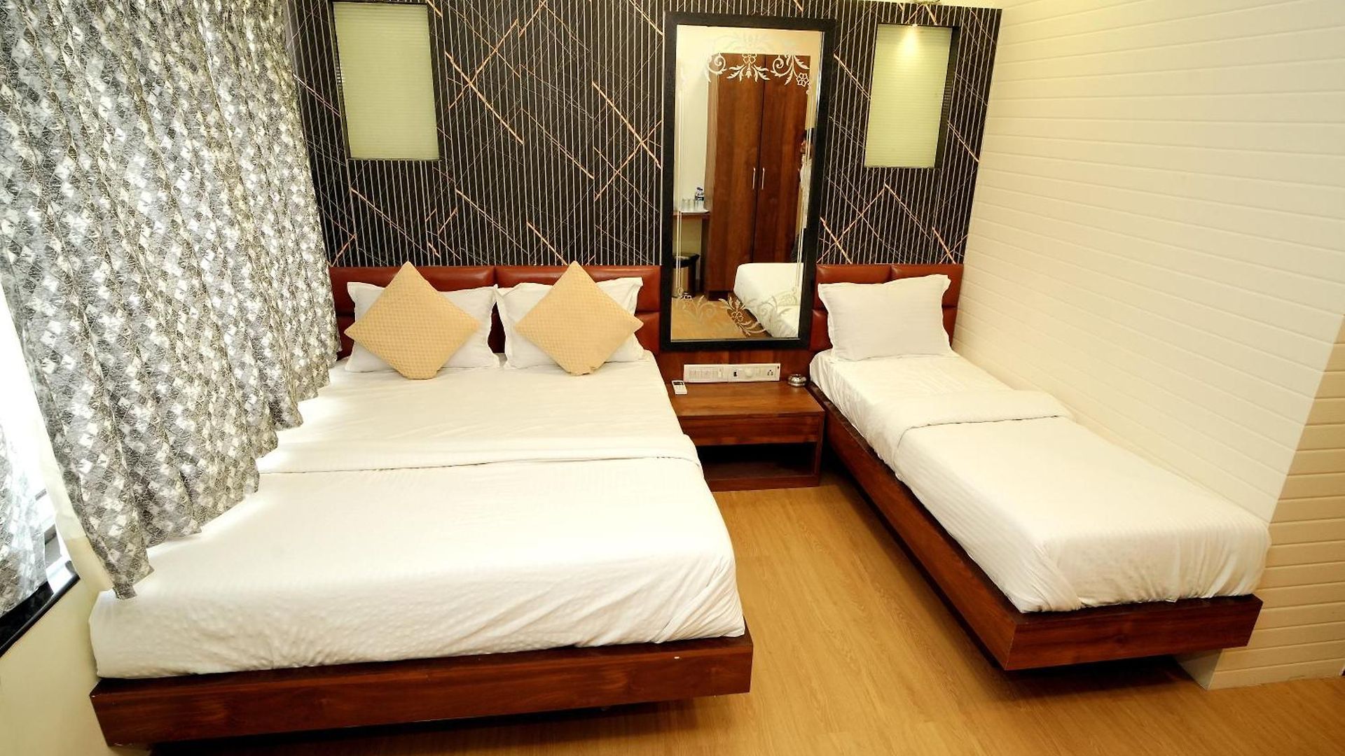 Abraj Hotel Mumbai