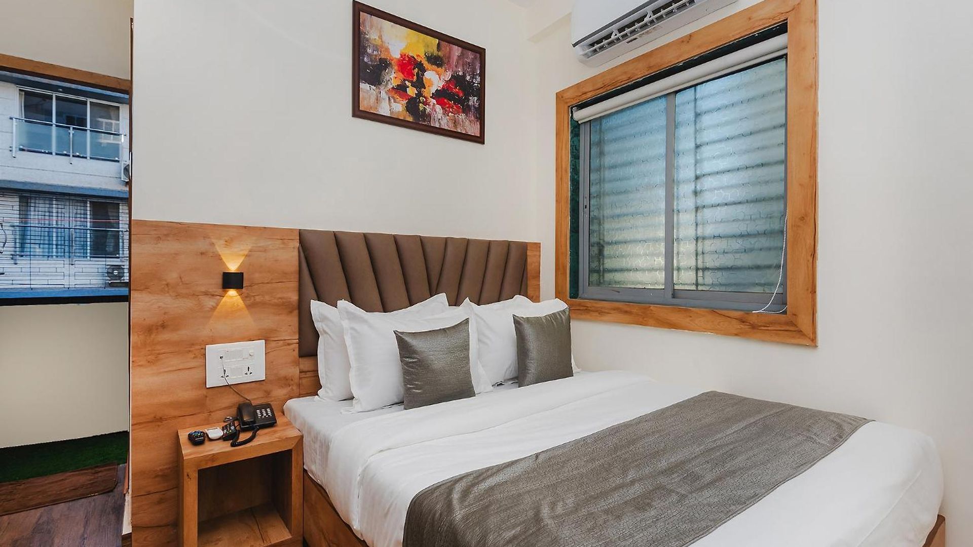 Airport Palace Hotel 3*