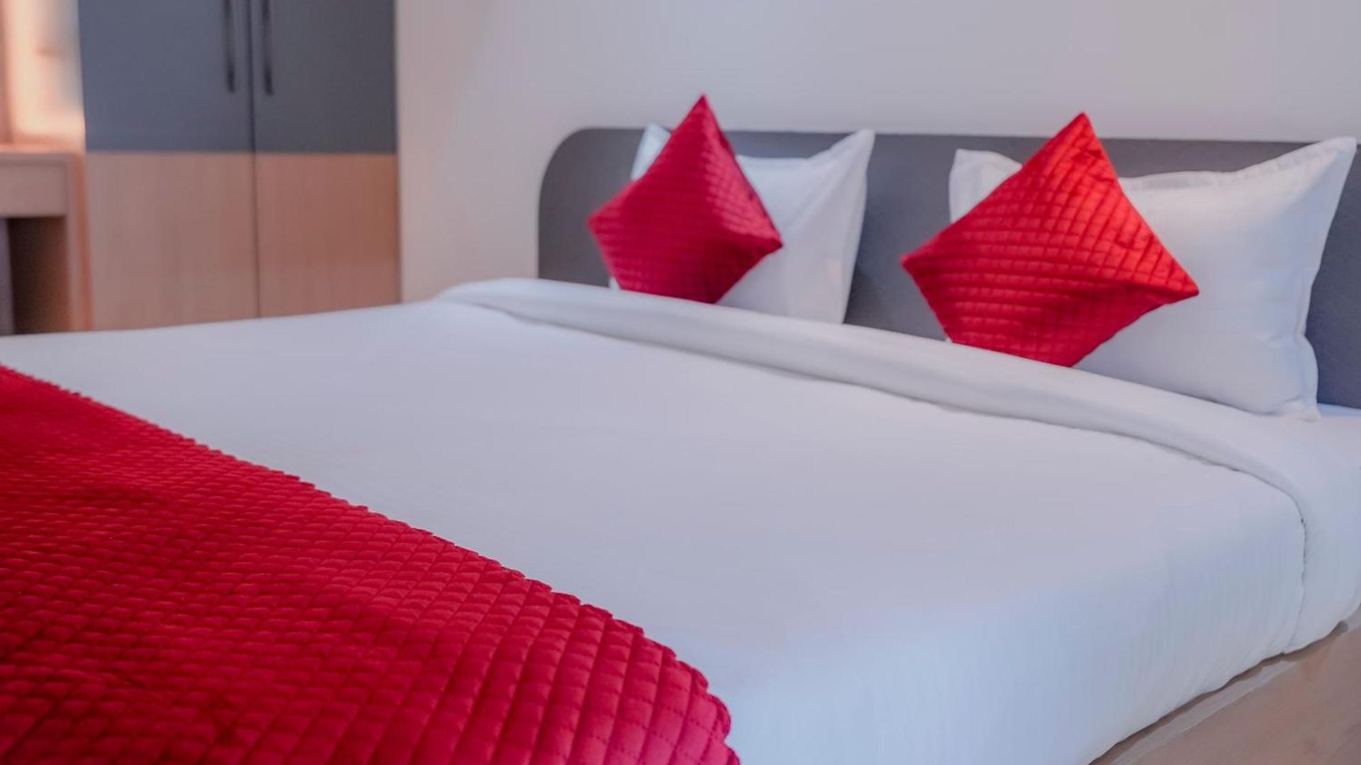 Hsquare Andheri West Hotel Mumbai