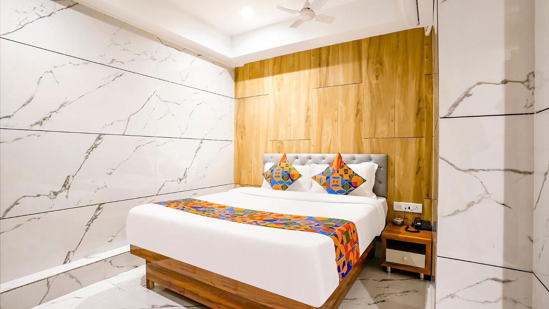 Hotel Fabhotel Shubham