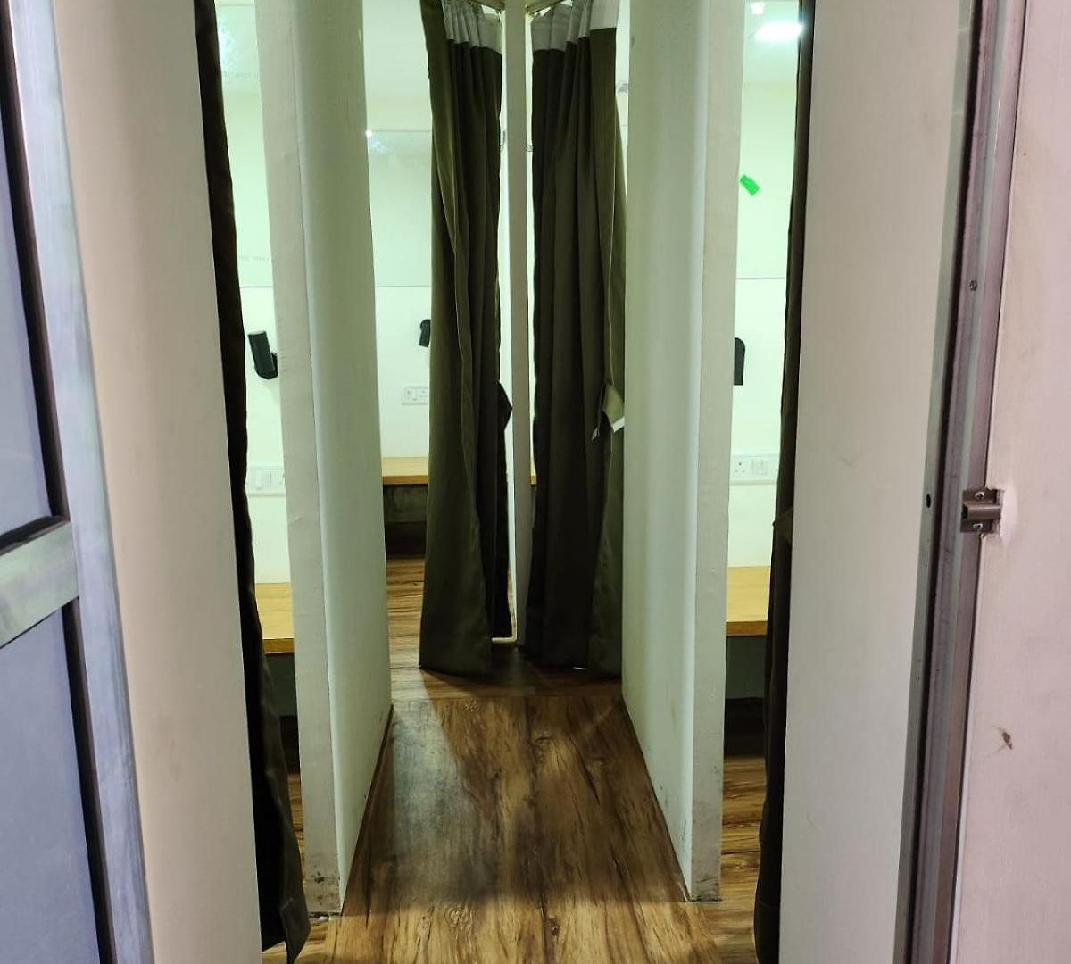 Capsule hotel Galaxy And