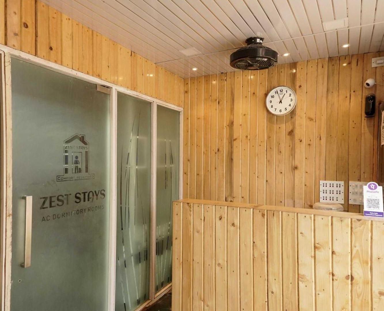 Hostel Zest 1054-andheri West