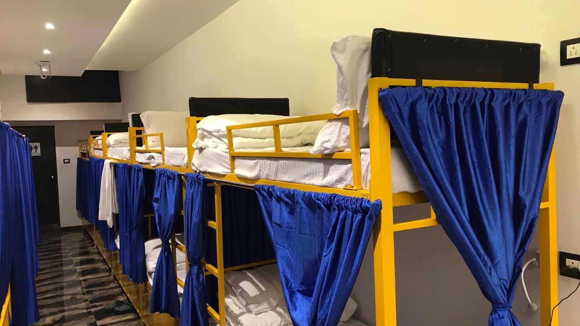New Mango Hostel Mumbai