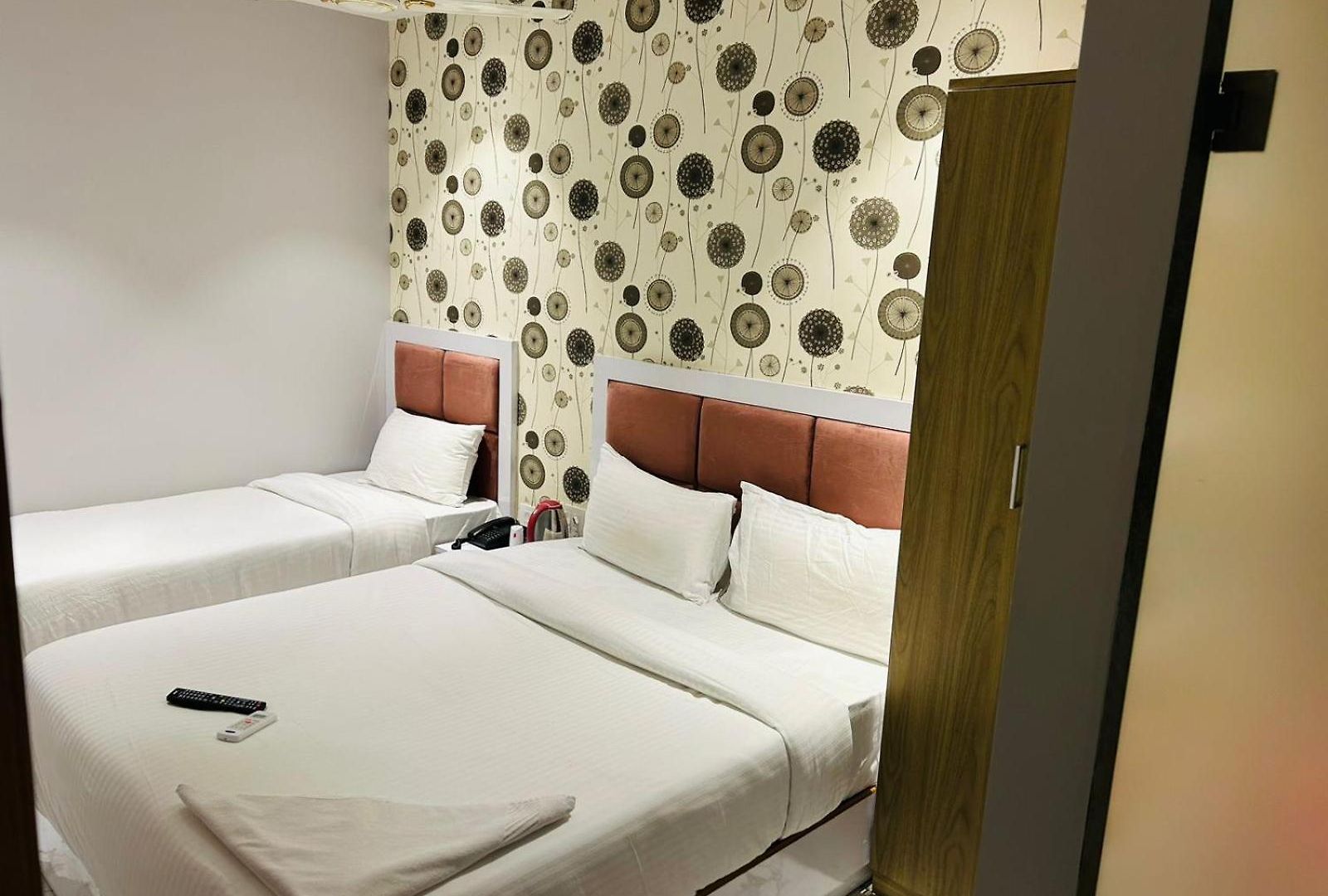 Grand Dyad - Near Kokilaben Hospital Andheri West 3* Mumbai