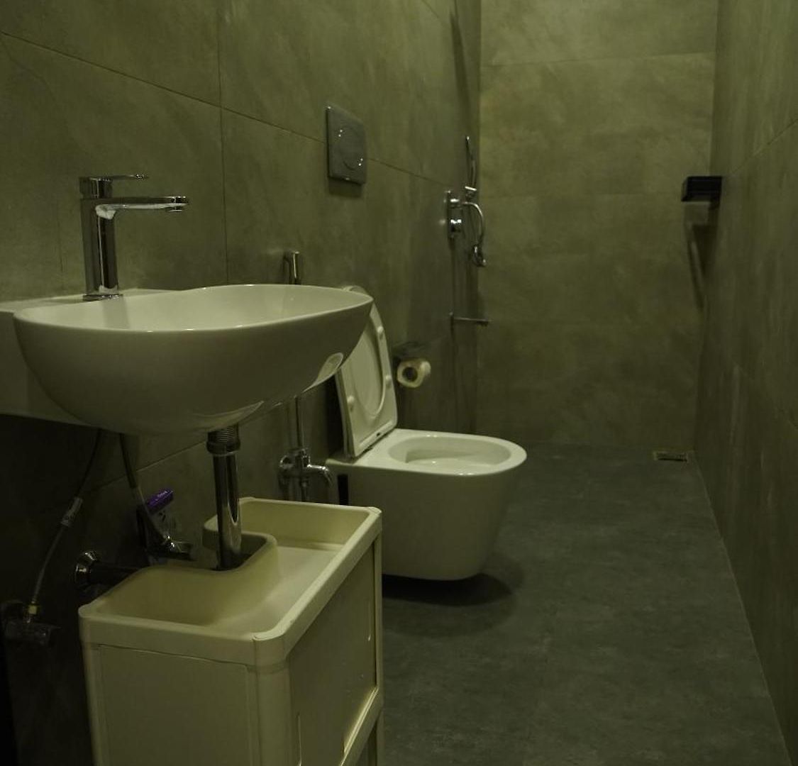 The Colaba Pod