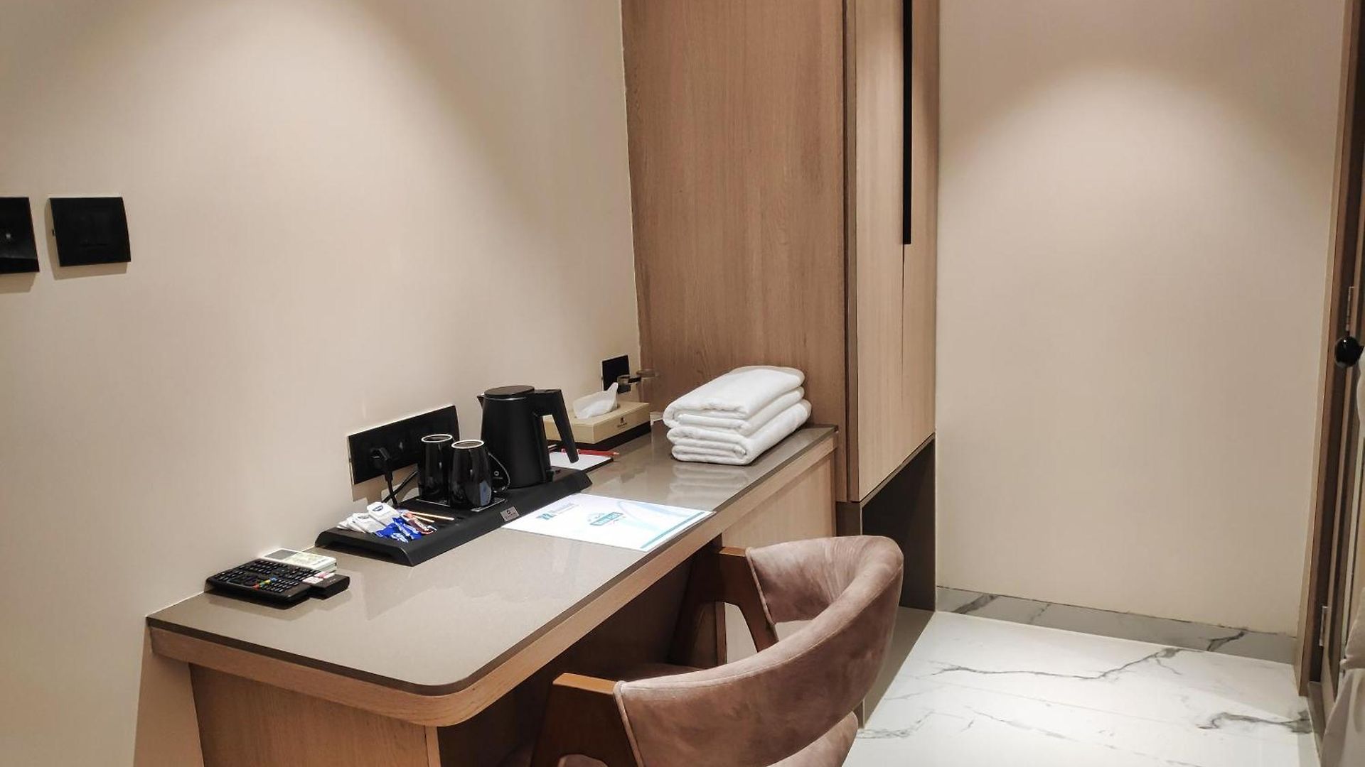 Maxxvalue Midc - Andheri Hotel Mumbai