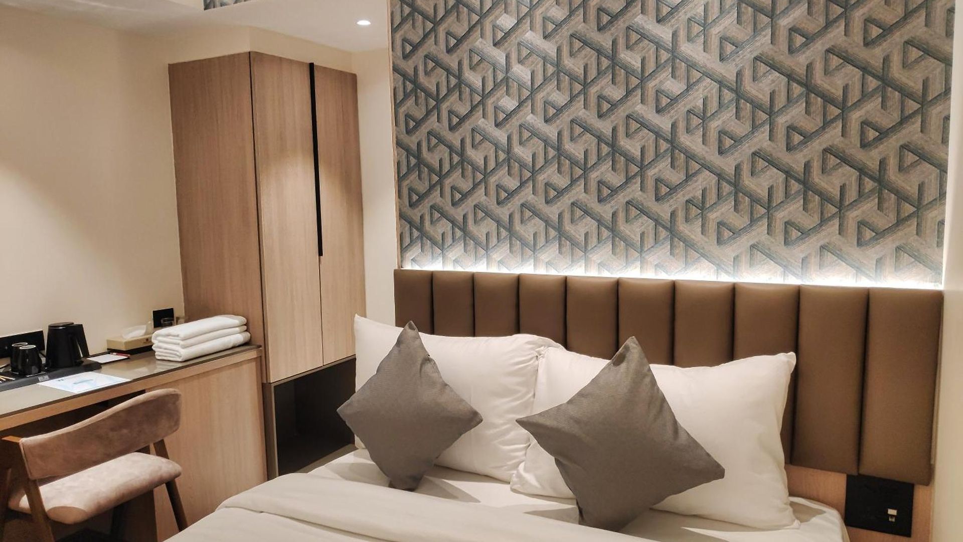 Hotel Maxxvalue Midc - Andheri