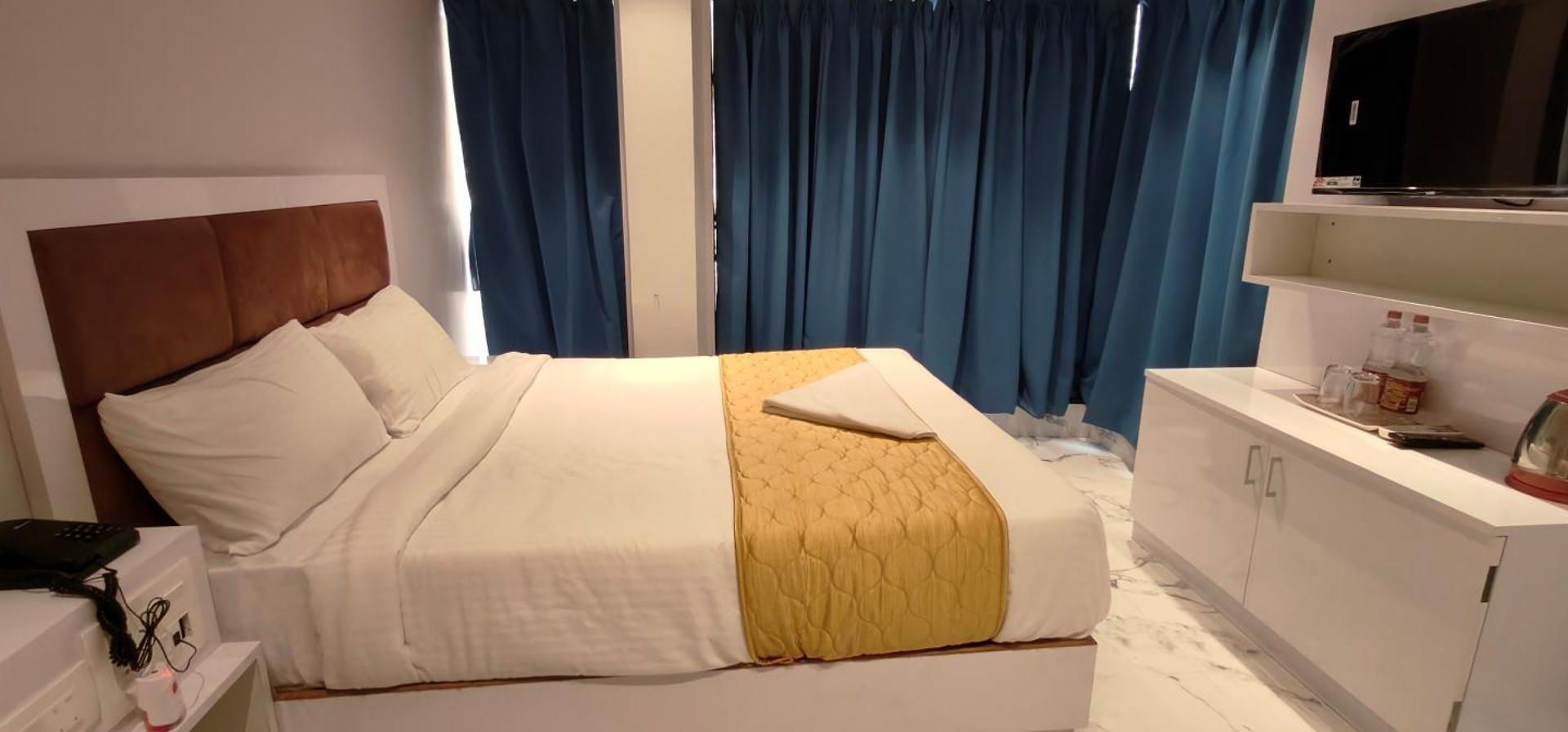 Grand Dyad - Near Kokilaben Hospital Andheri West 3* Mumbai
