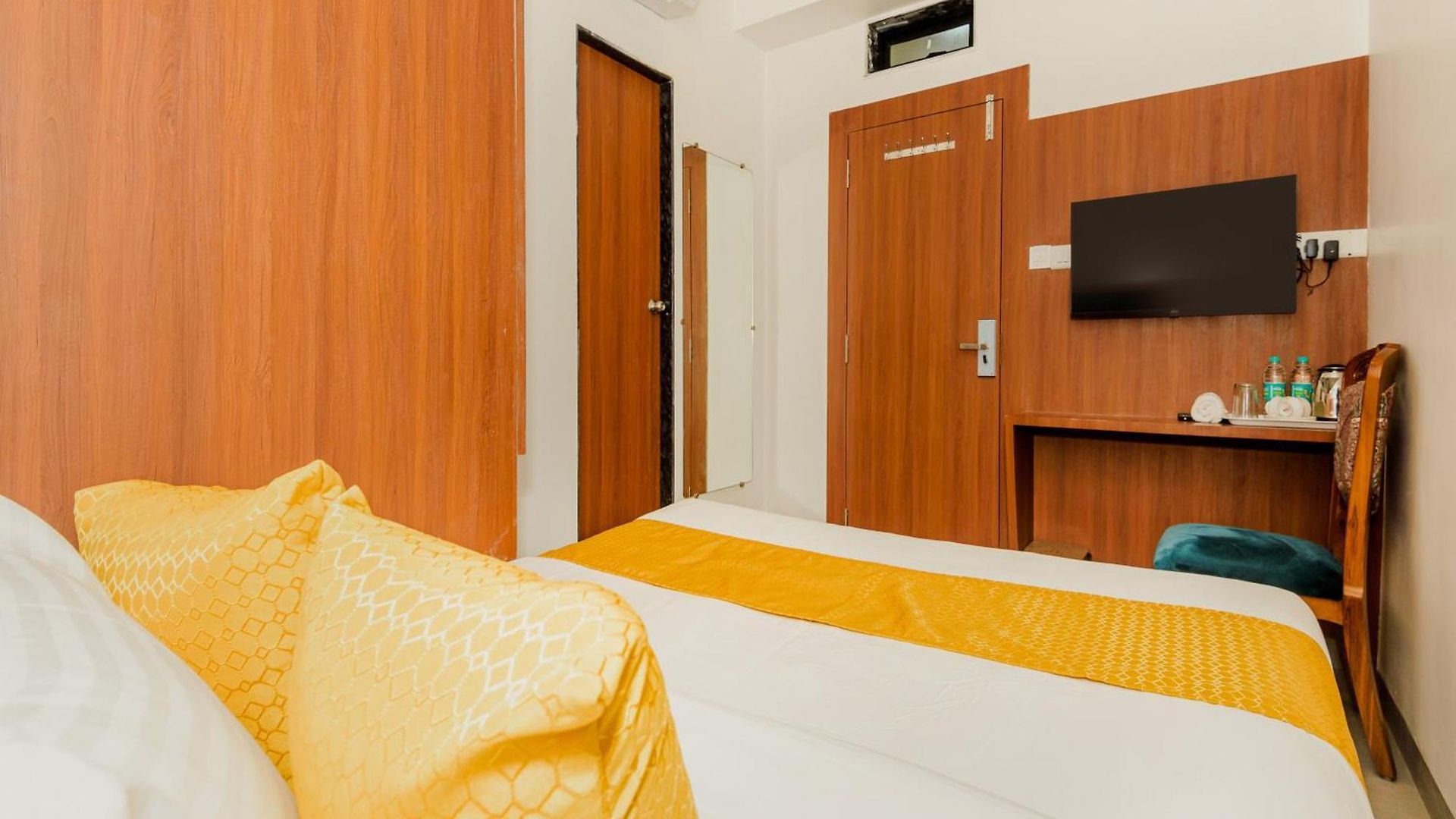 Hotel Zillion Executive Near Us Consulate Bandra Kurla Complex Near Airport 3*