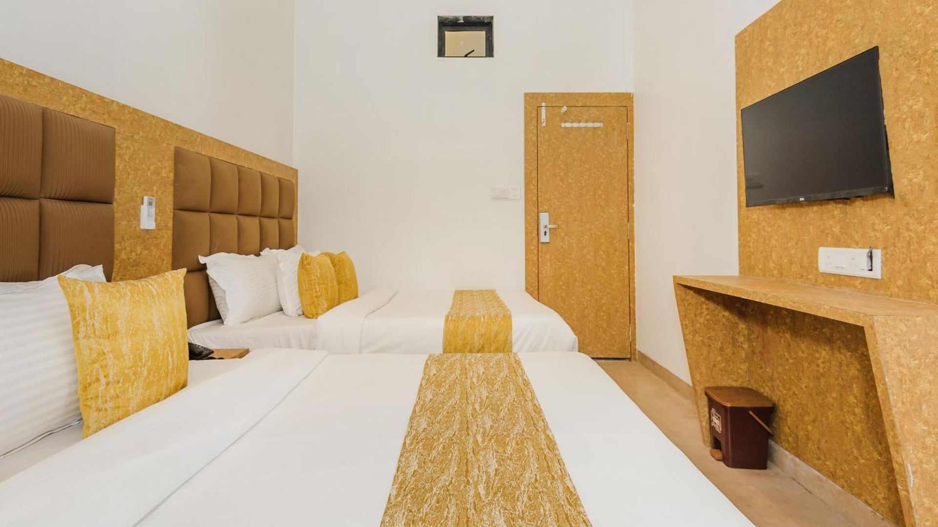 Hotel Zillion Executive Near Us Consulate Bandra Kurla Complex Near Airport Mumbai