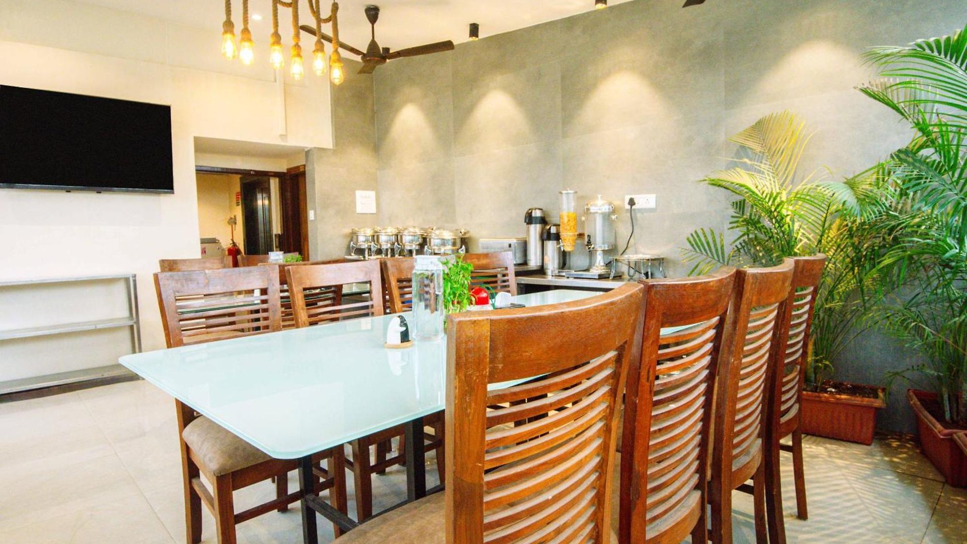 Hotel Treebo Amber Imperial 3*