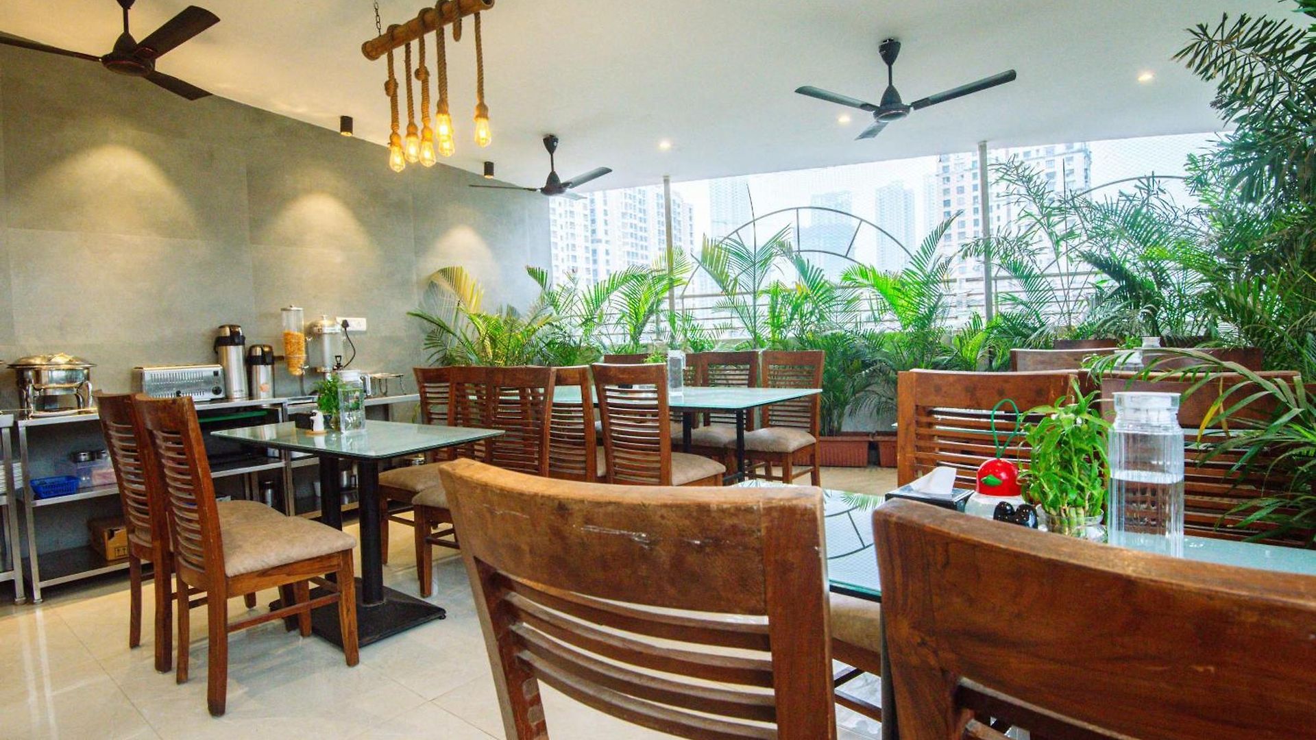 Hotel Treebo Amber Imperial Mumbai