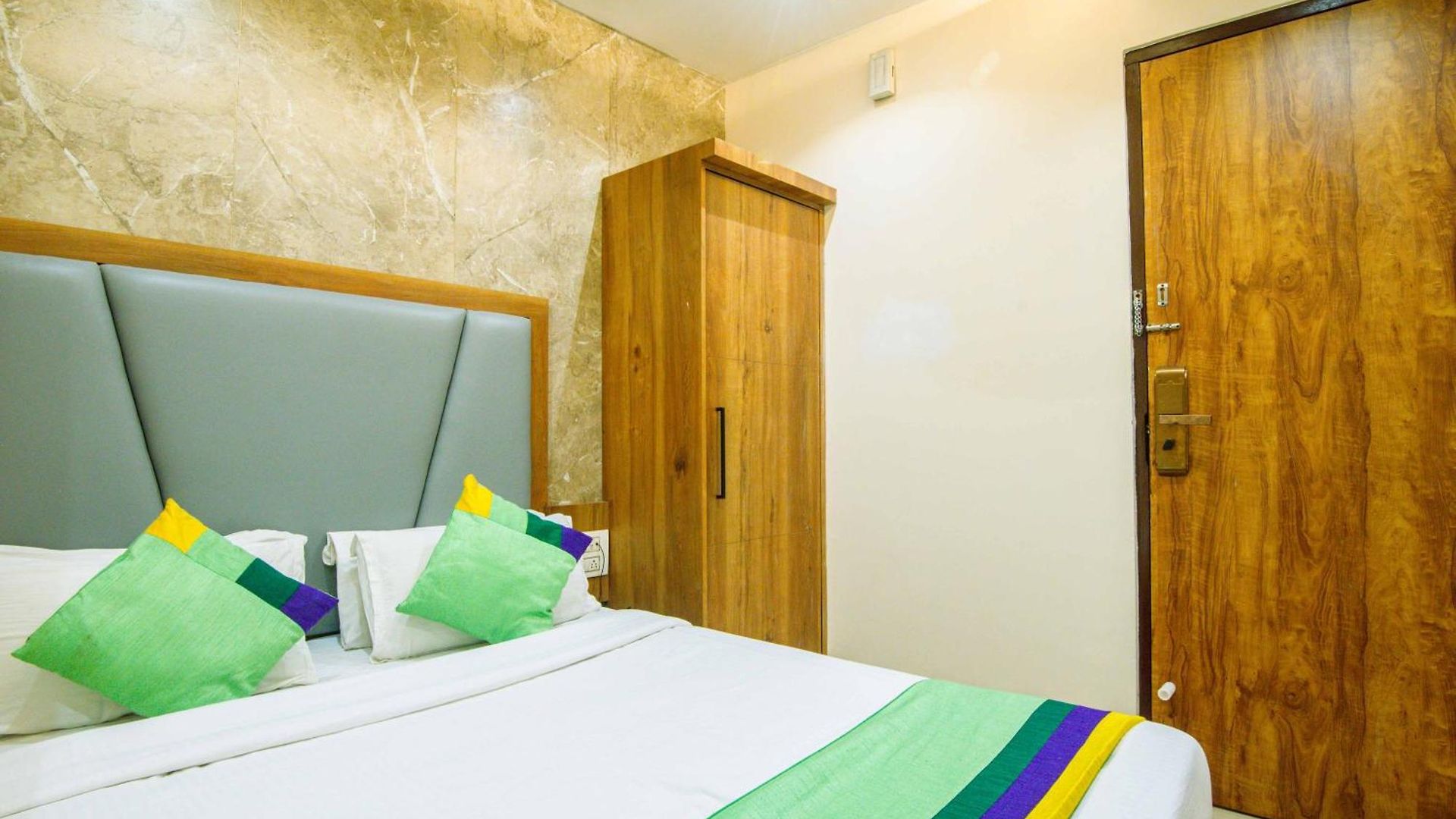 Hotel Treebo Amber Imperial
