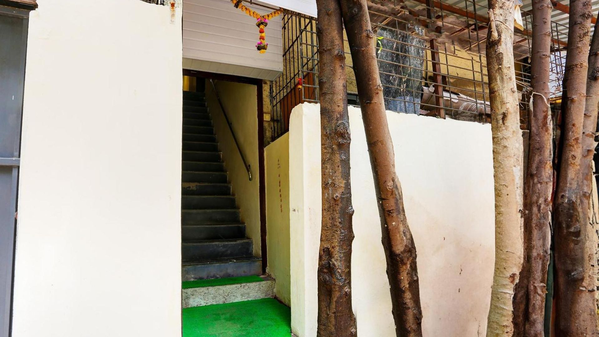 Collection O Goregaon West Formerly Prime Hotel Mumbai