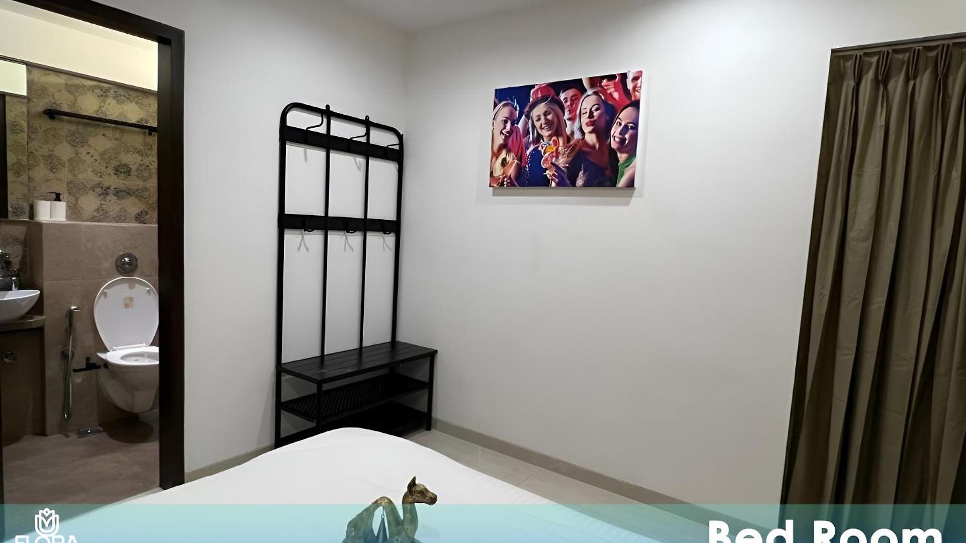 Apartment 2br Theme Service For Staycation By Flora