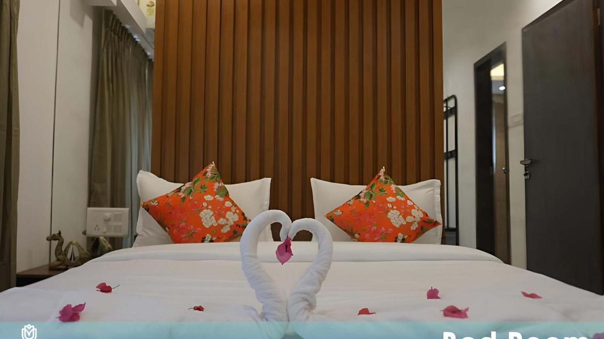 2br Theme Service For Staycation By Flora Apartment *