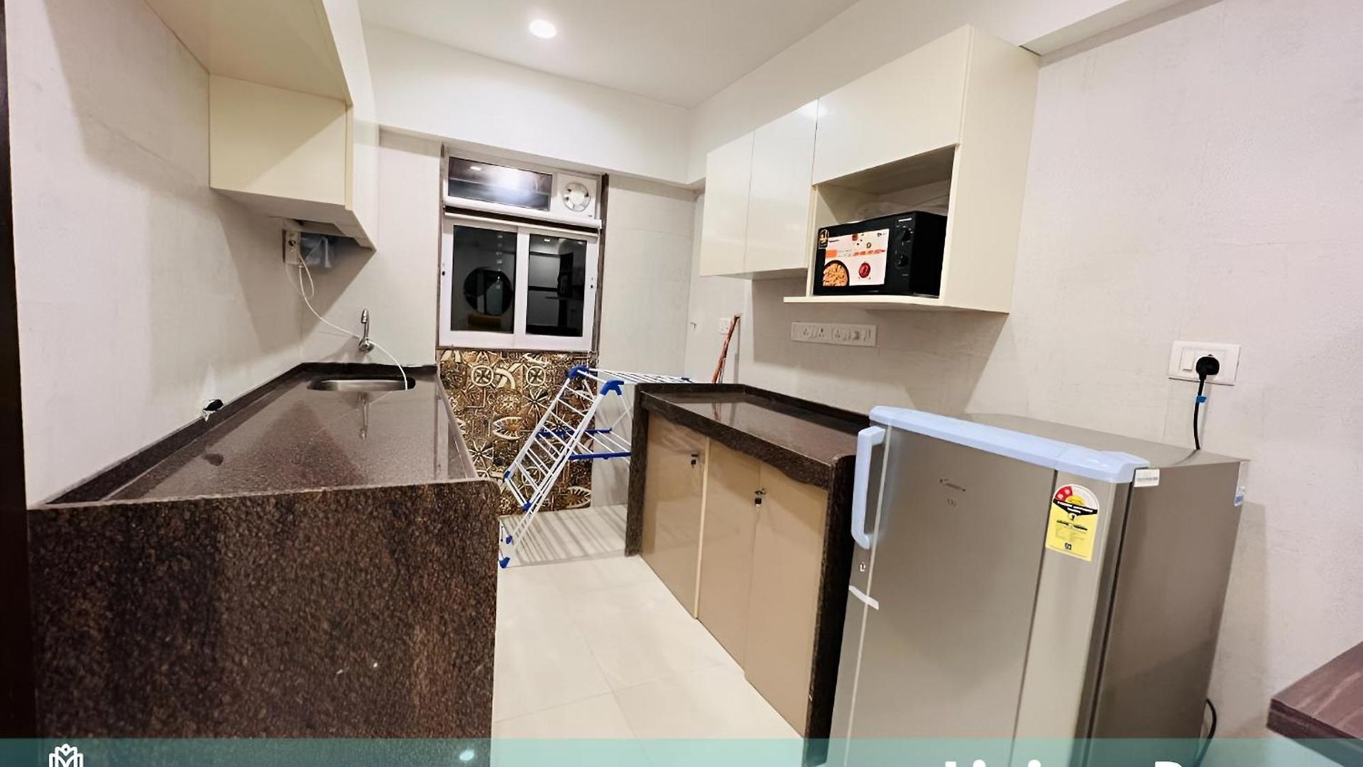 2br Theme Service For Staycation By Flora Apartment *