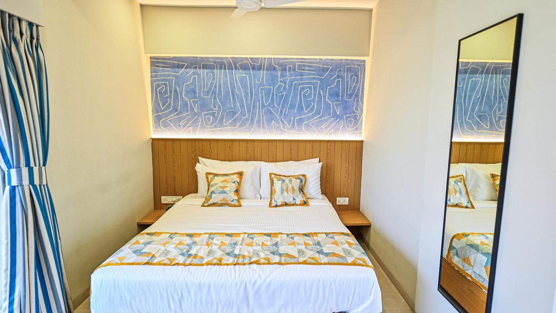 Indie Studios, Chembur Hotel 3*