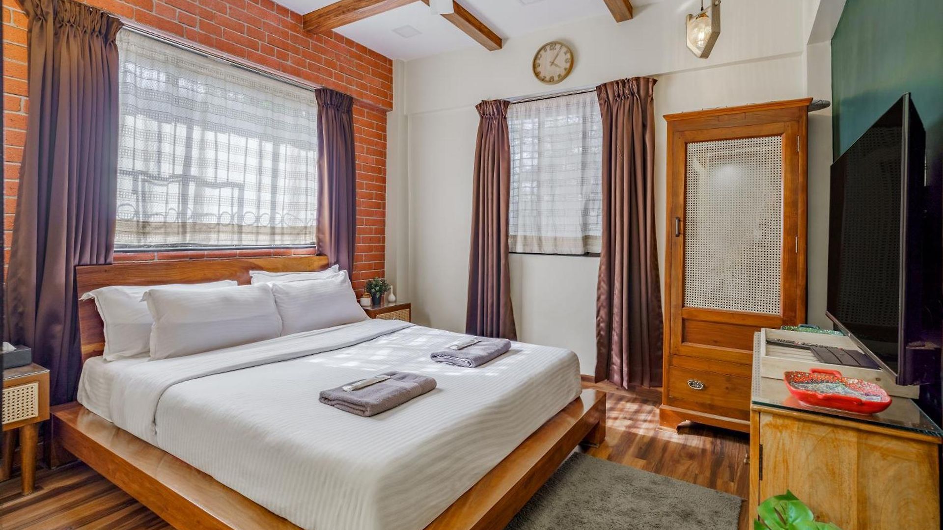 Apartment Astra By The Company