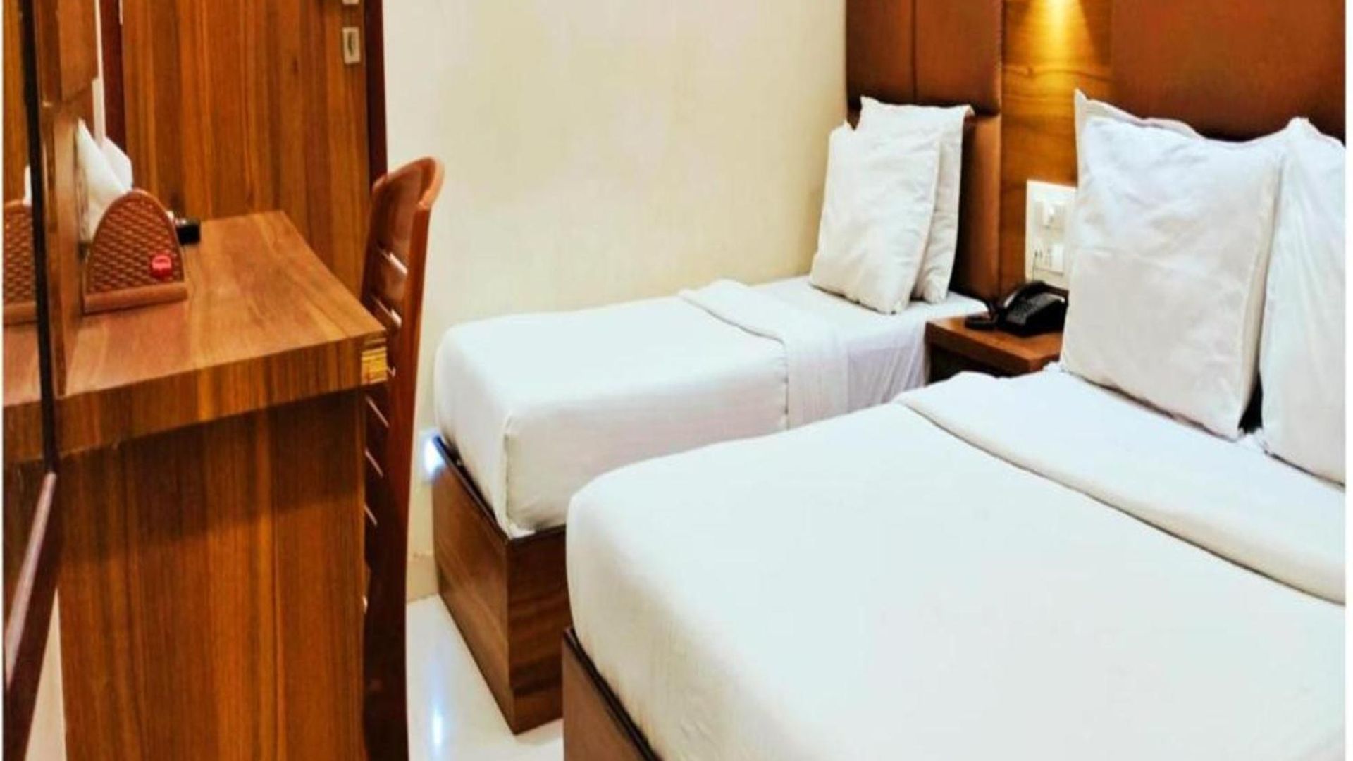 Avion Palace Near Exhibition Centre 2* Mumbai