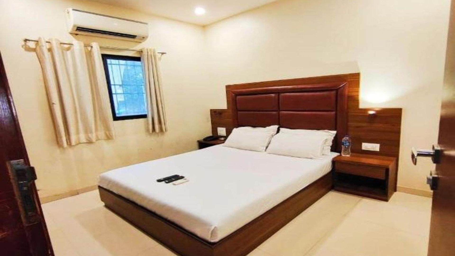 Avion Palace Near Exhibition Centre Hotel 2*
