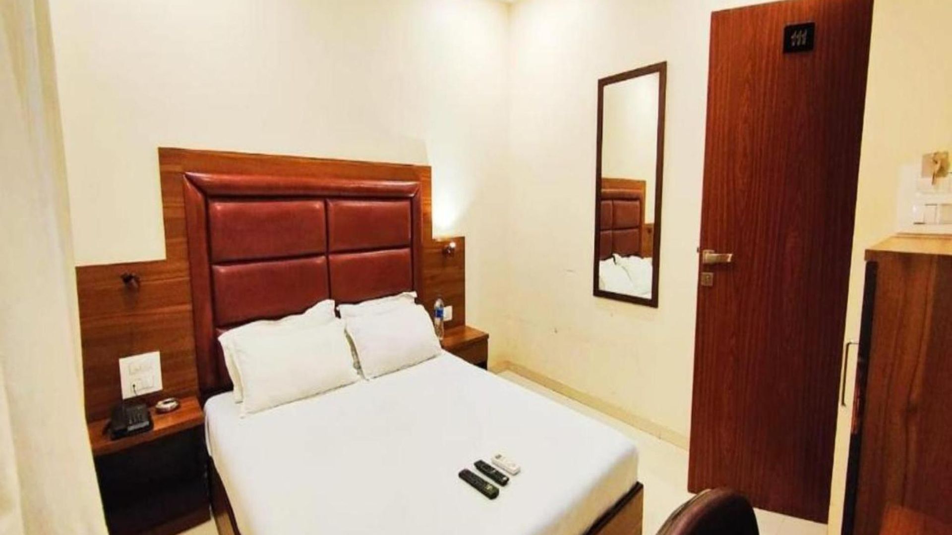 Hotel Avion Palace Near Exhibition Centre Mumbai
