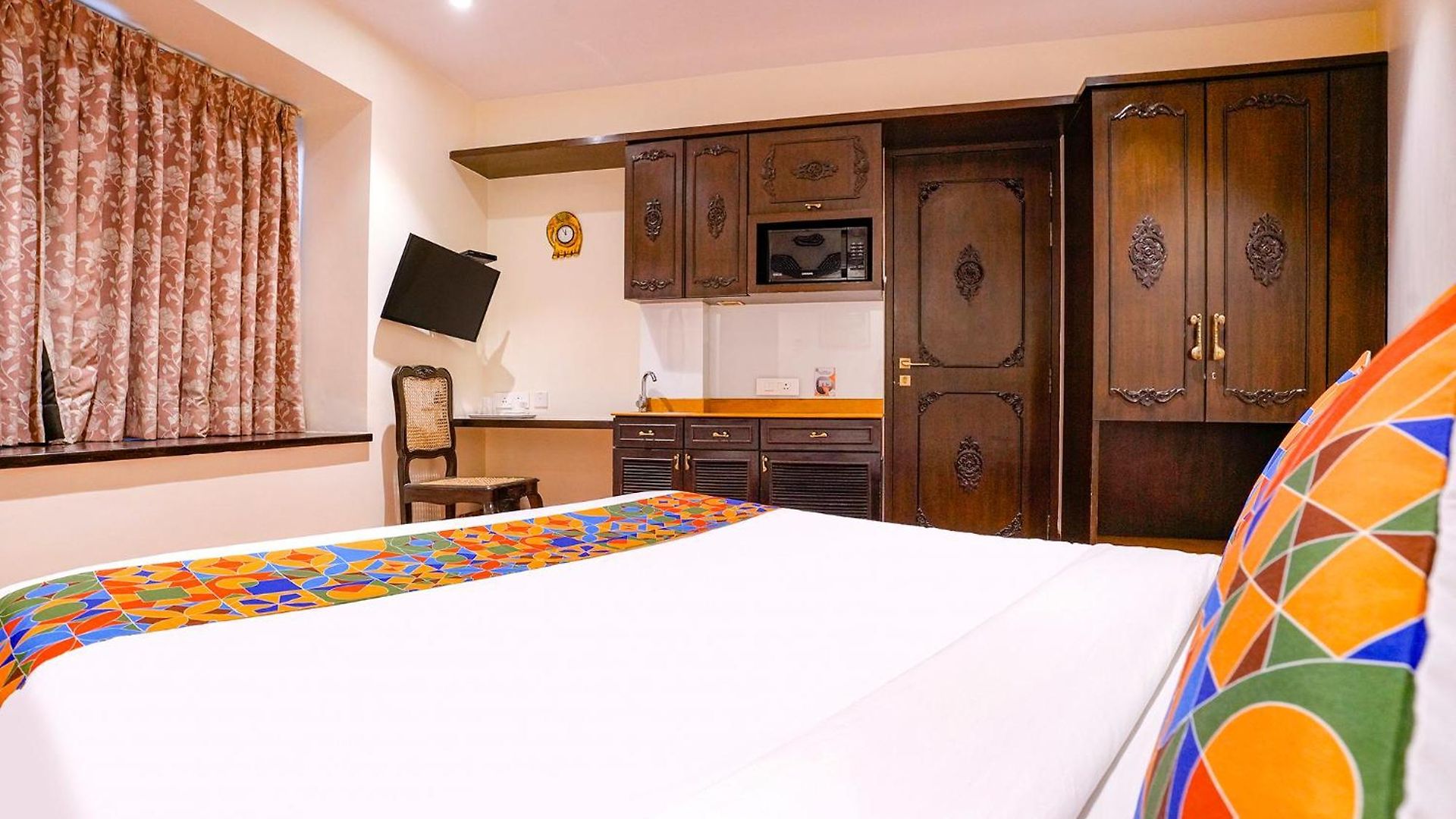 Hotel Fabhotel Corporate Jb Nagar - Nr Airport *