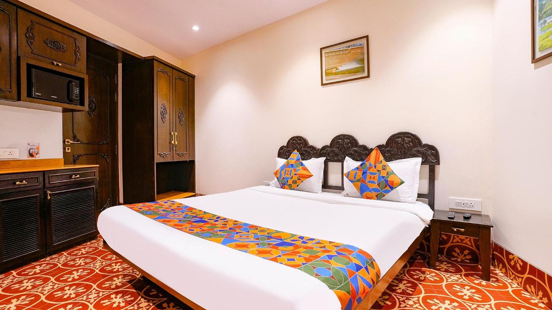 Fabhotel Corporate Jb Nagar - Nr Airport Hotel Mumbai