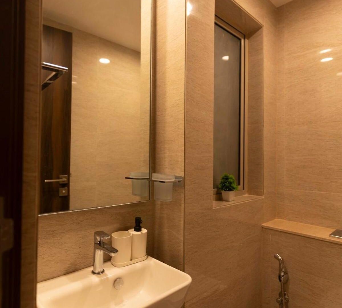 Apartment Graceful, Vivid 1bhk In Hiranandani Powai *