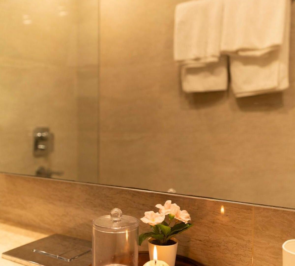 Apartment Graceful, Vivid 1bhk In Hiranandani Powai Mumbai