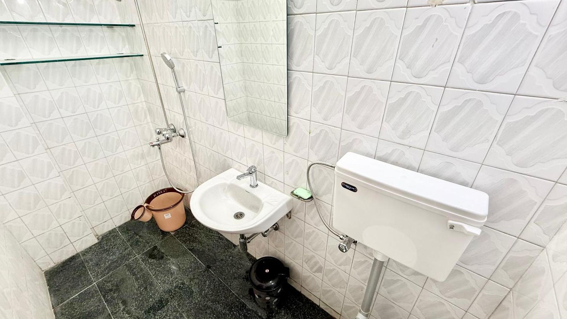Yepplo Service - Mumbai- Private Kitchen & Daily Housekeeping Service Apartment *
