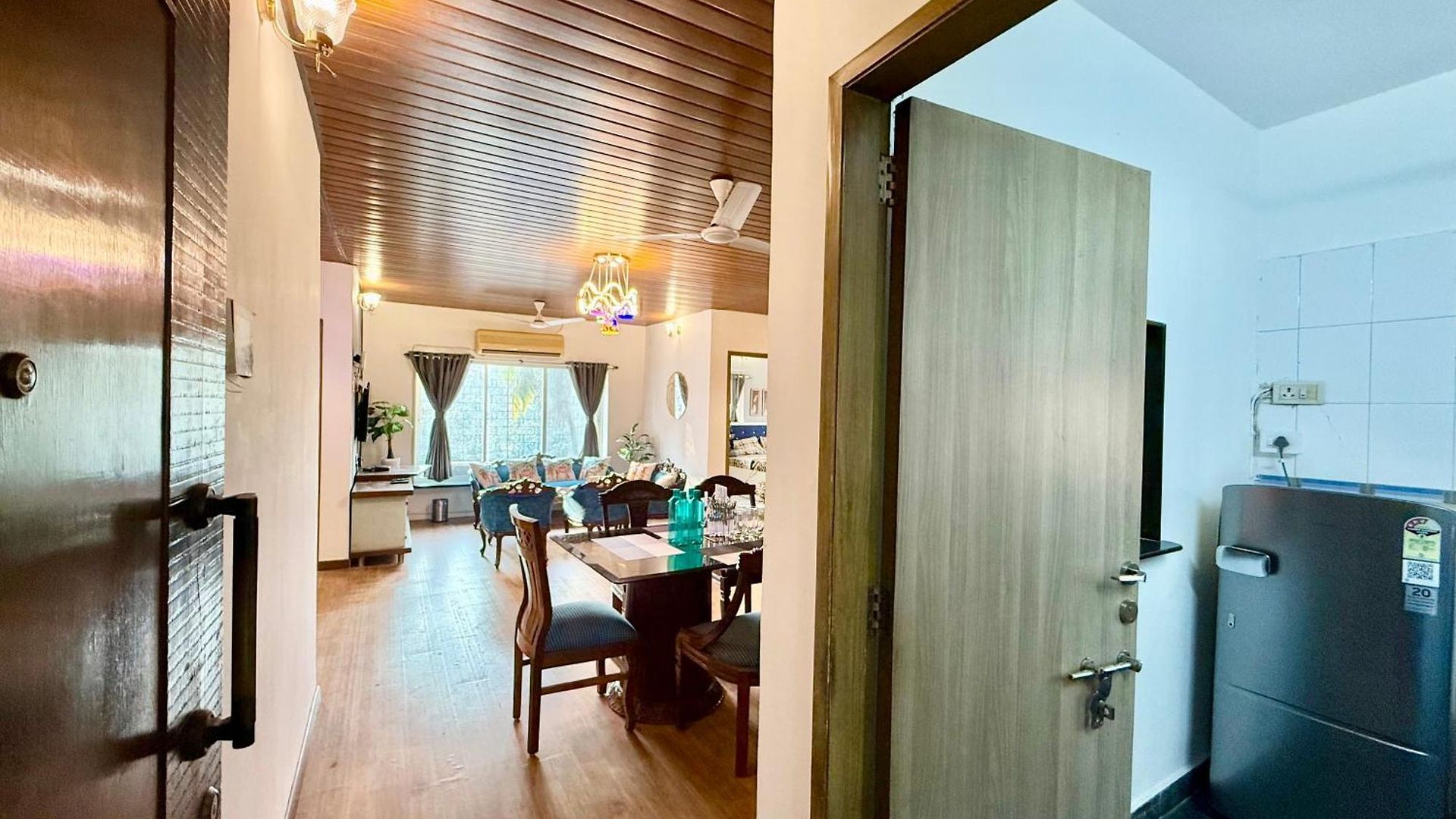 Yepplo Service - Mumbai- Private Kitchen & Daily Housekeeping Service Apartment *
