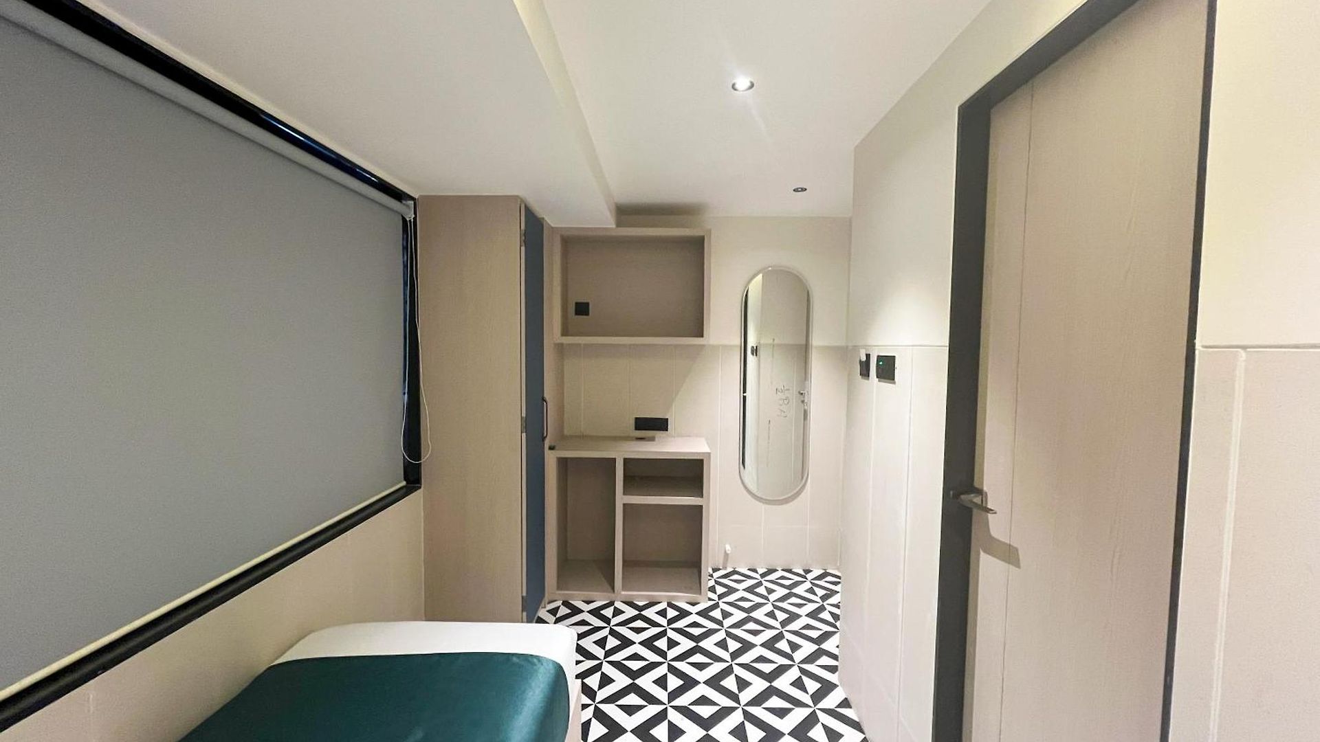Hotel Bandra 3*