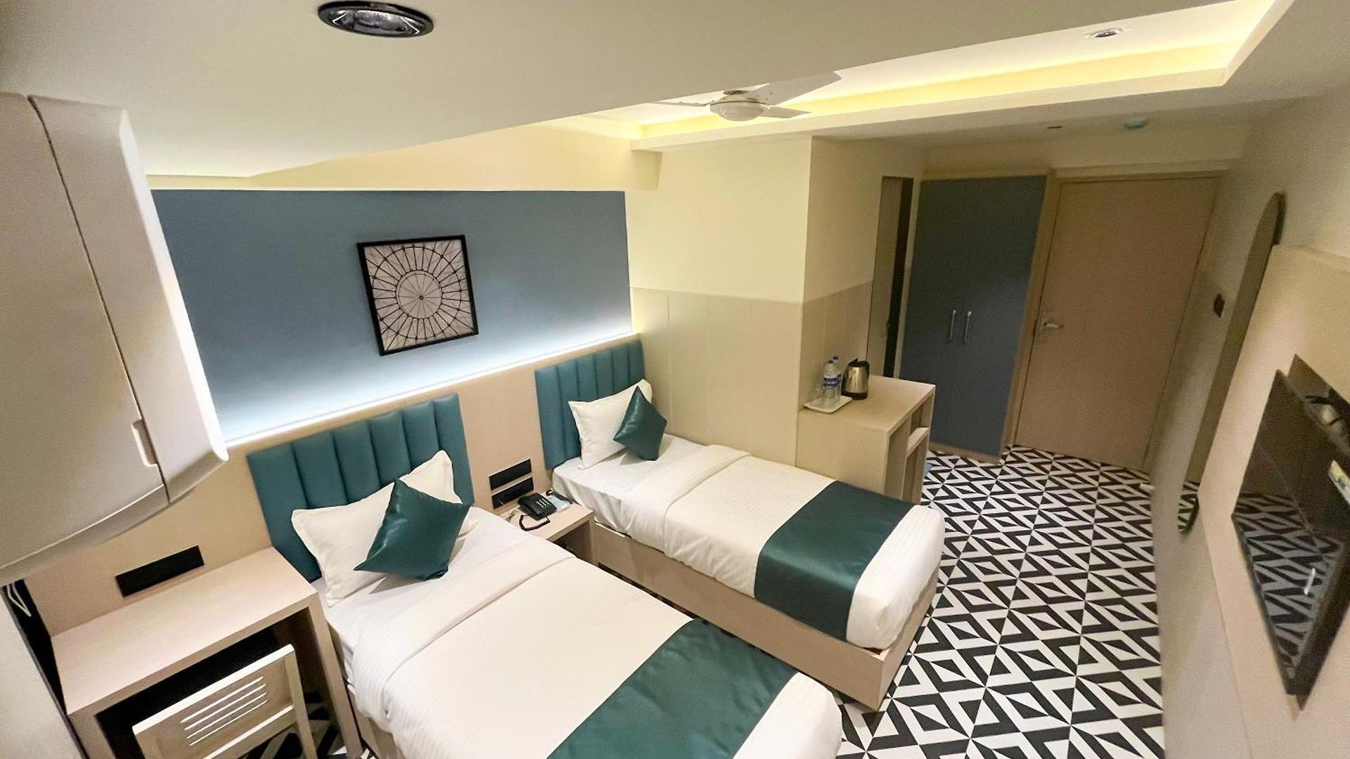 Hotel Bandra Mumbai