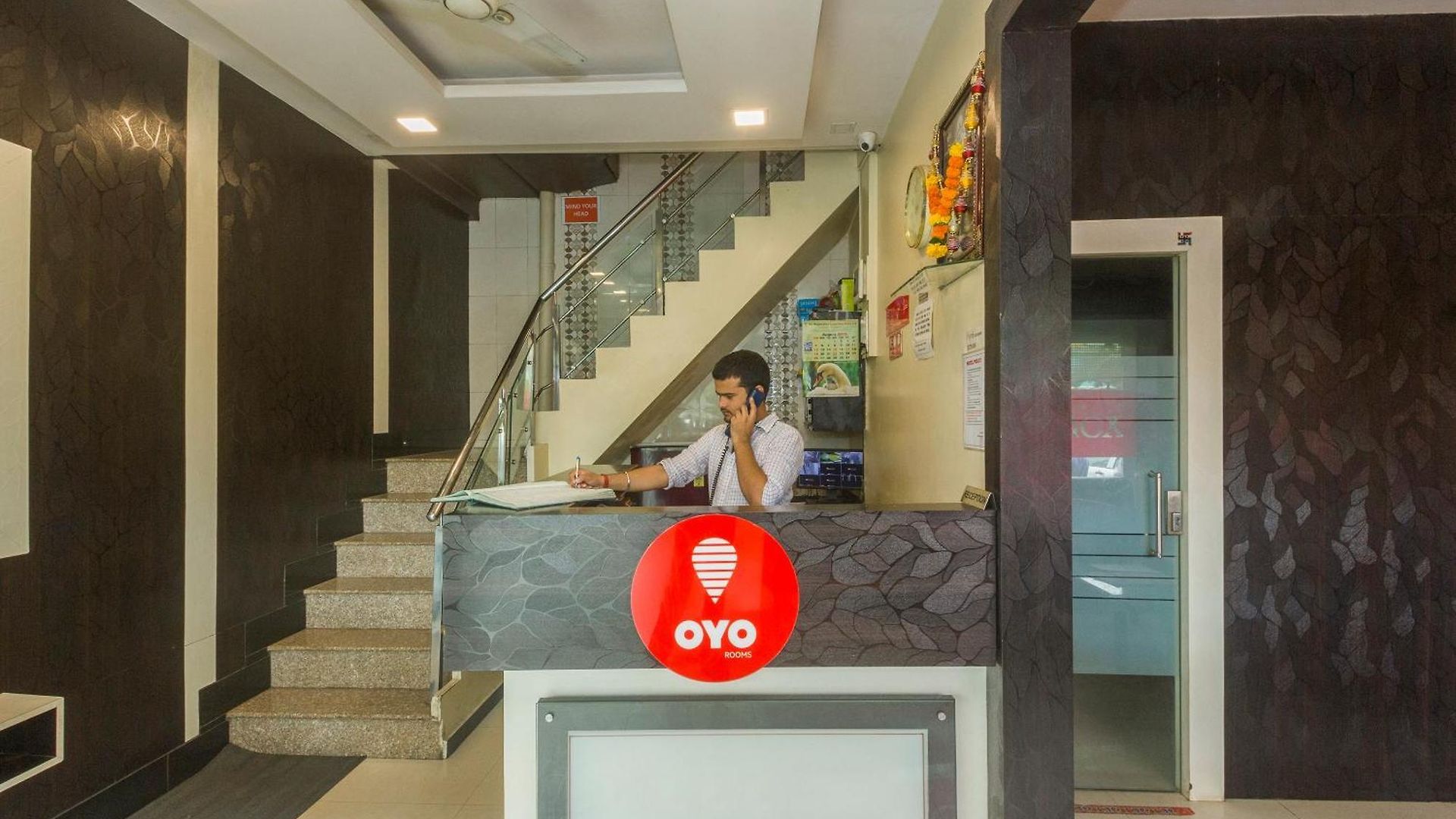 O Royal Grand Near Chhatrapati Shivaji International Airport 3* Mumbai