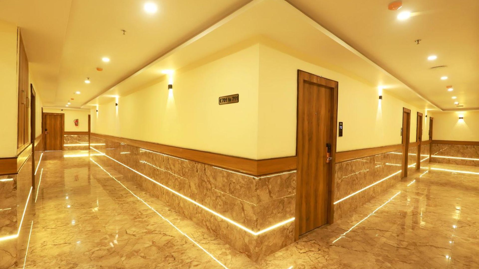 Bkc Minerva, Near Us Consulate Hotel