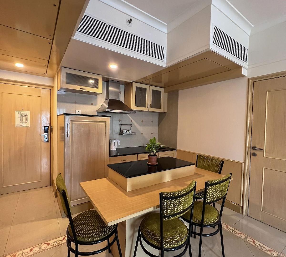 Ira By Orchid T-2 International Airport 4* Mumbai