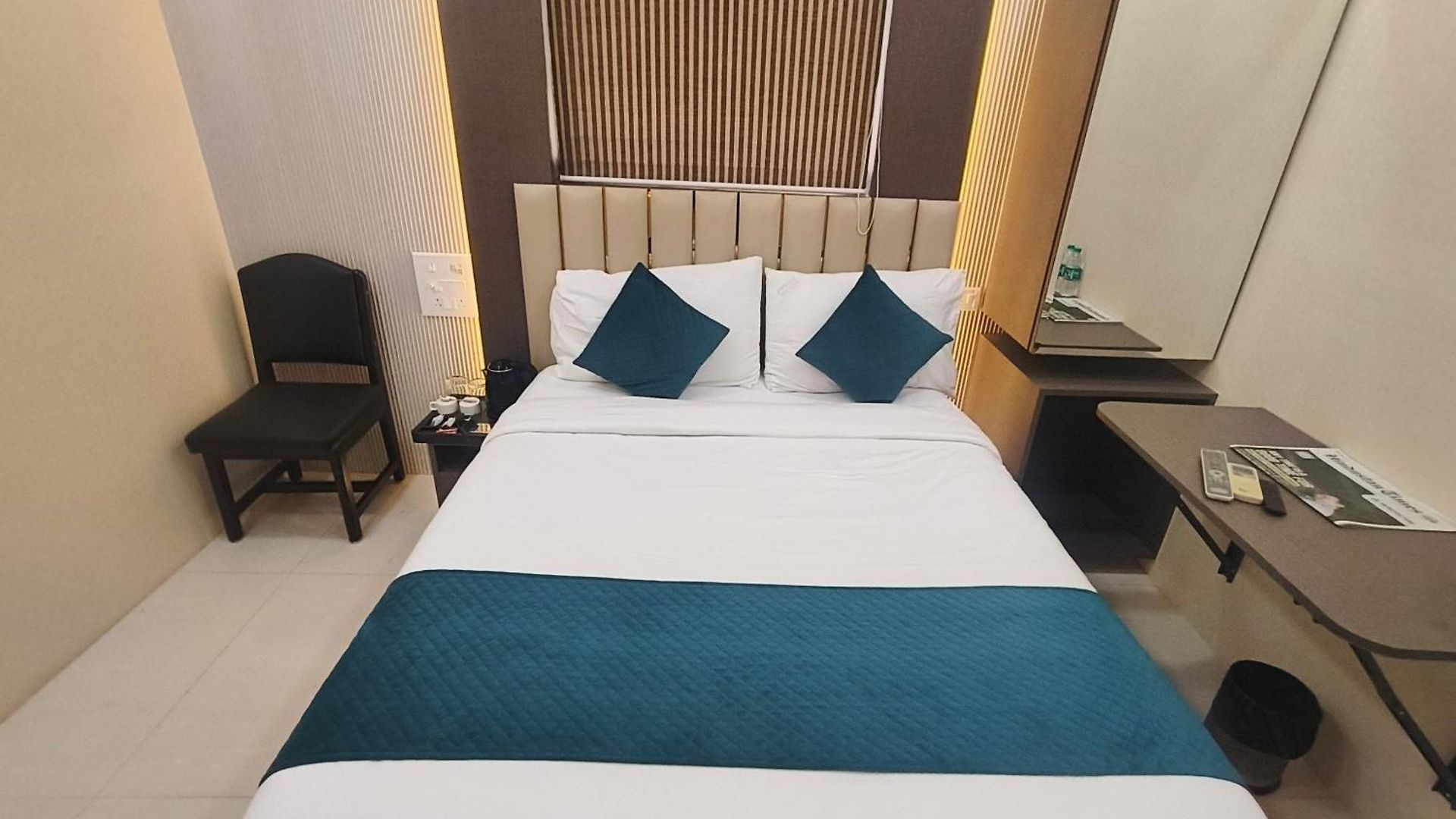 Hotel Triton Sion - Near Us Embassy - Near Bkc