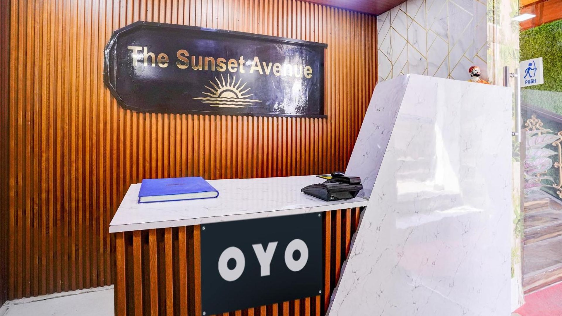 O Sunset Avenue Hotel *