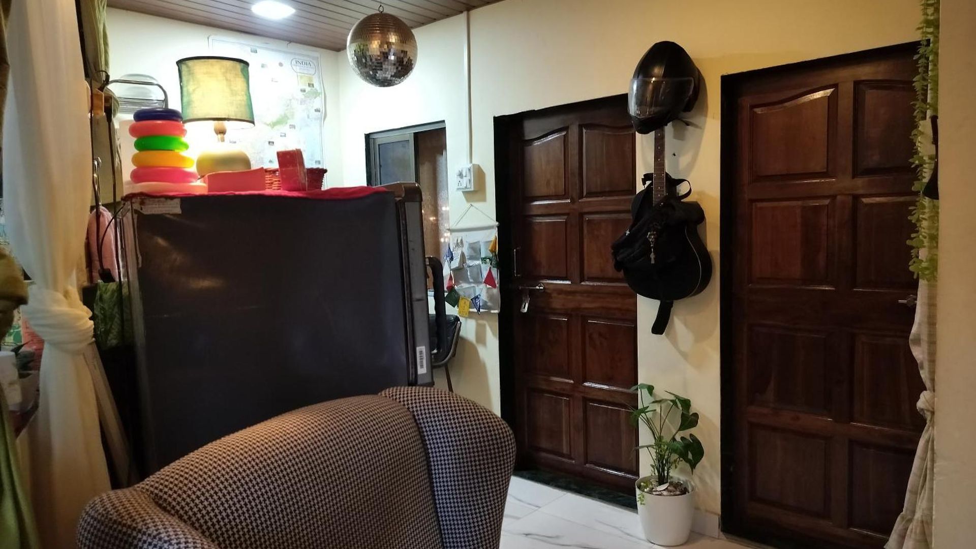 Montana House Mini Goa Villa *